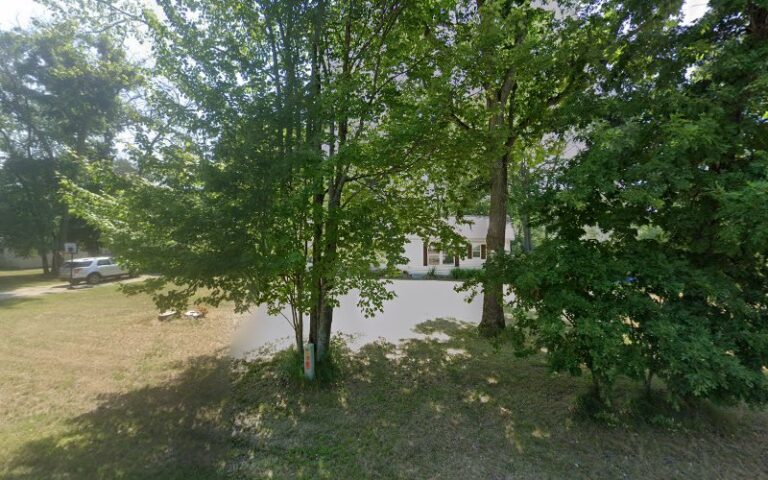 12279 e400ca132500 768x480